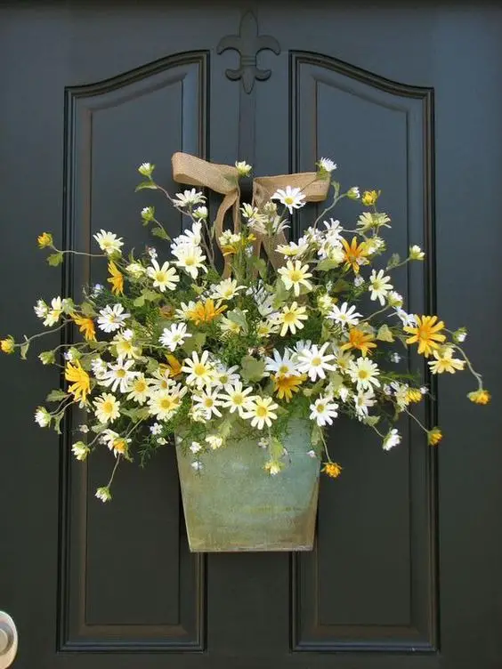 Top Spring Front Door Decor: Porch Ideas for a Stylish Entrance