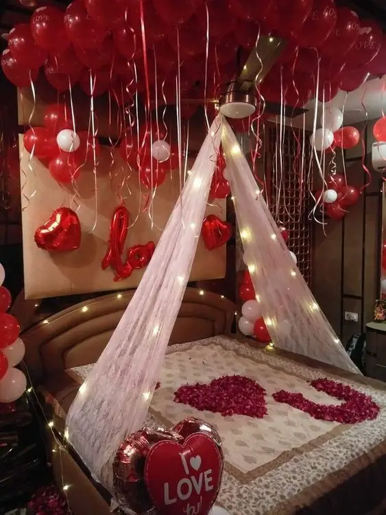 Transform Your Space: Romantic Valentines Room Decor Ideas 2024 for Him | Cozy and Simple Bedrooms with Rose Petals