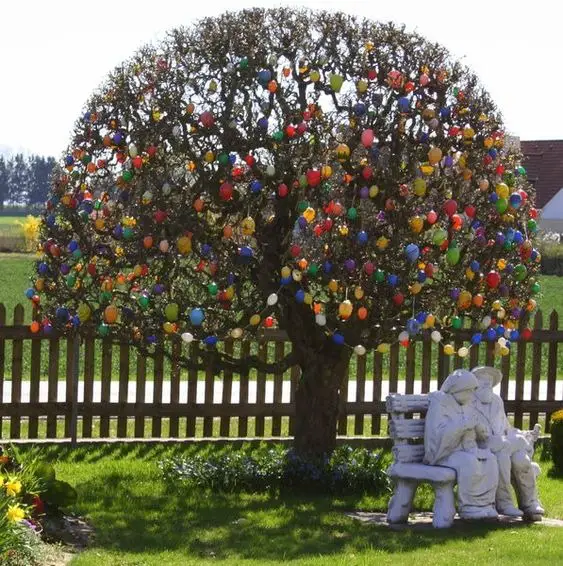 Transform Your Space with 2024's Best Outdoor Easter Decorations: Ideas for Yards, Porches, and Gardens