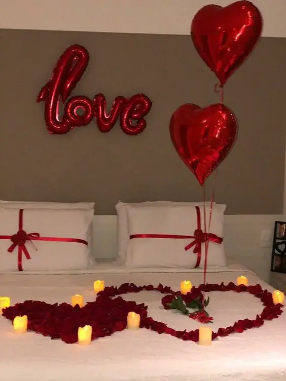 Transform Your Space: Romantic Valentines Room Decor Ideas 2024 for Him | Cozy and Simple Bedrooms with Rose Petals