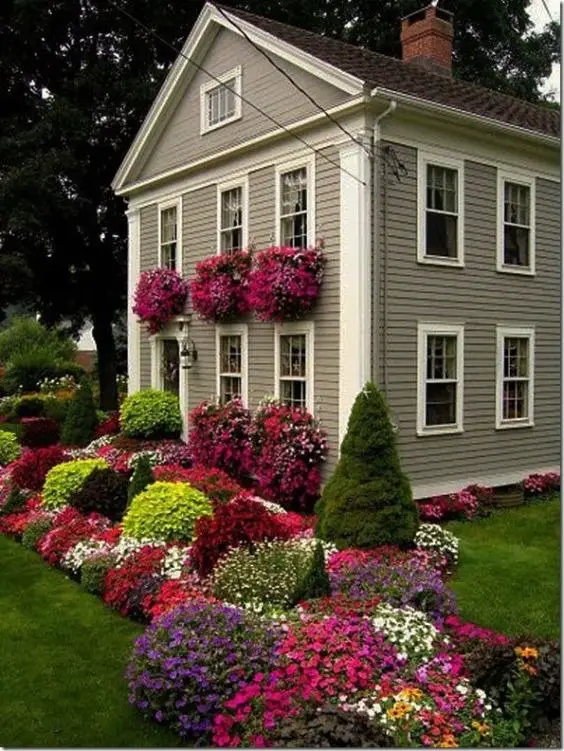 Porch Landscaping Flowers 2024: Elevate Your Home's Charm with Expert Ideas for Front Yard, Beds, and Small Spaces
