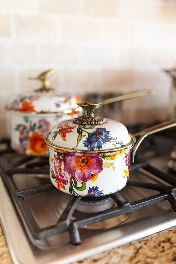 2024's Top Spring Kitchen Decor: Farmhouse to Boho Chic Trends