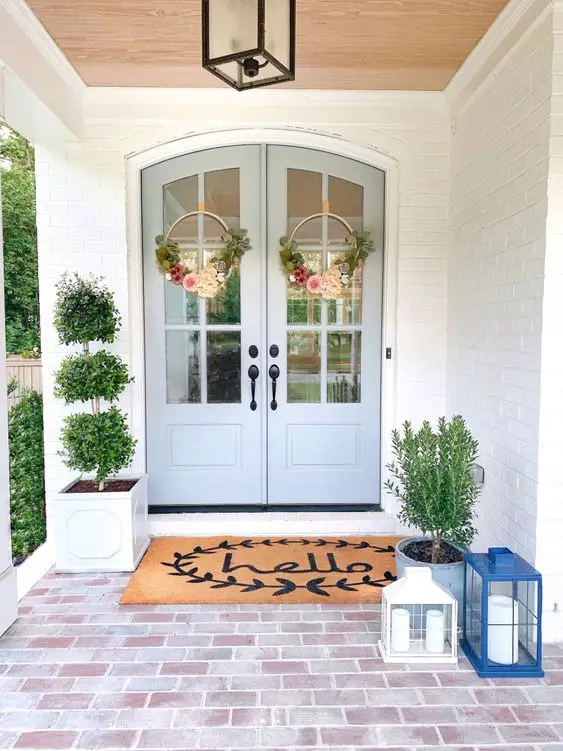 Top Spring Front Door Decor: Porch Ideas for a Stylish Entrance