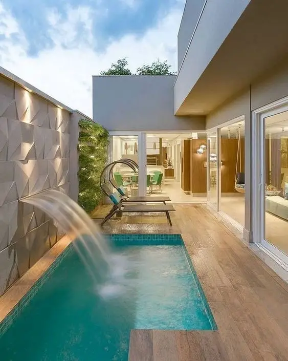 2024's Top Outdoor Pool Designs for Stylish Backyard Luxe