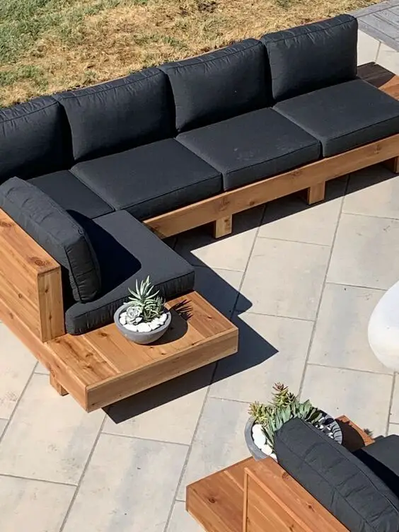 Stylish Wood Garden Sofas: Perfect Outdoor Furniture for Chic Design Trends