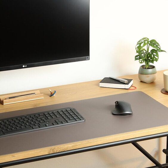 Charming Cottage Core Desk Designs for a Serene Workspace