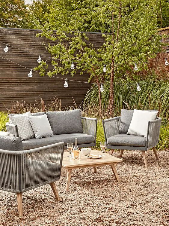 Create Your Dreamy Small Outdoor Lounge Area - Top Trendy Ideas & Designs