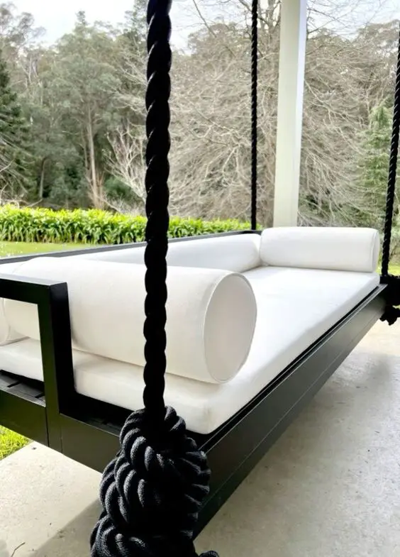 Outdoor Swing Beds: Elegance & Comfort for Garden and Porch Relaxation