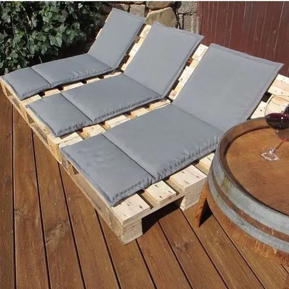 Transform Your Outdoors: Chic Pallet Chair Ideas for Patio and Garden - Eco-Friendly Elegance