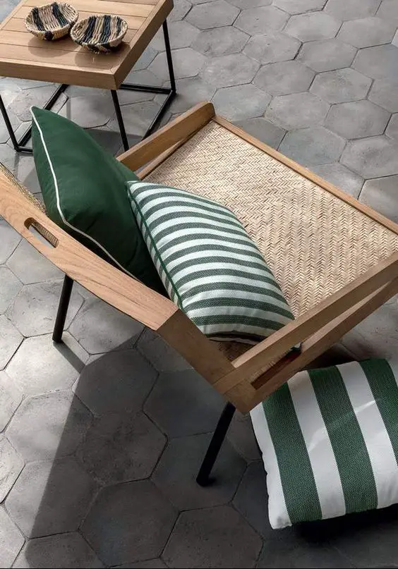 Outdoor Lounge Areas: Transform Spaces into Serene Sanctuaries