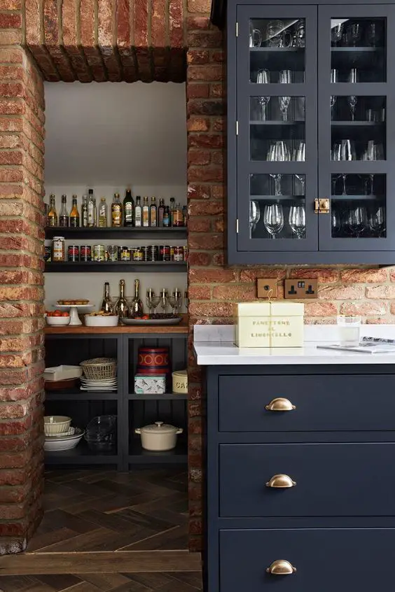 Elevate Your Kitchen: Brick Cabinets & Chic Backsplash Ideas