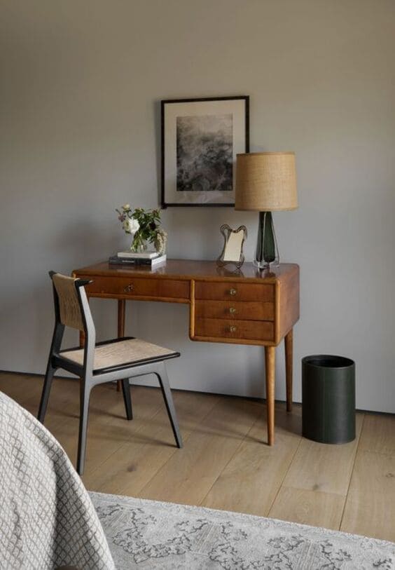 Elegant Minimalist Desk Ideas for Stylish Home Offices
