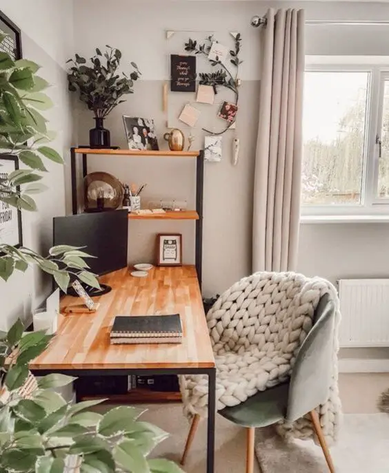 Charming Cottage Core Desk Designs for a Serene Workspace