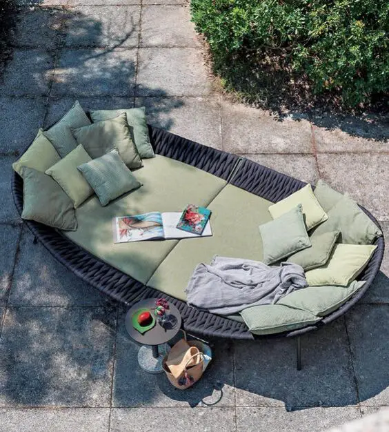 Chic Outdoor Sofa Beds - Transform Patios into Stylish Retreats