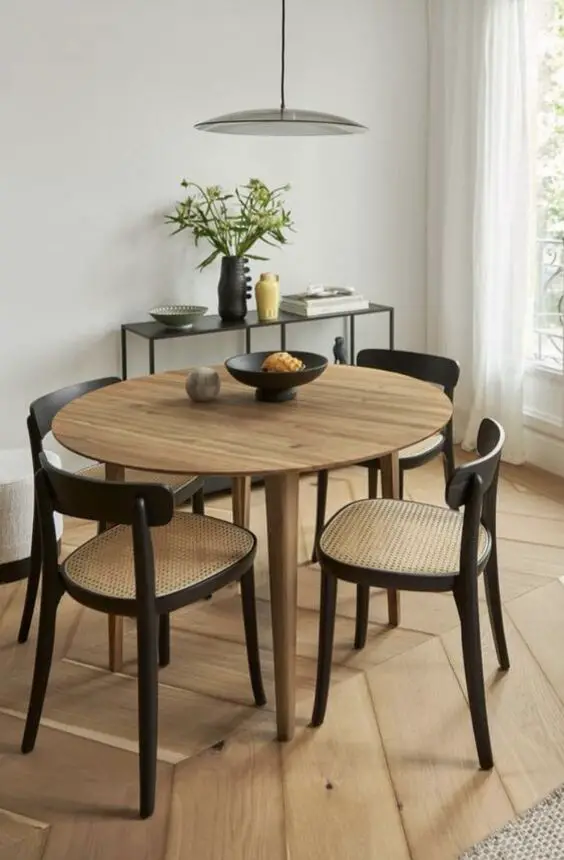 Chic Small Round Kitchen Tables: Elevate Your Space with Style