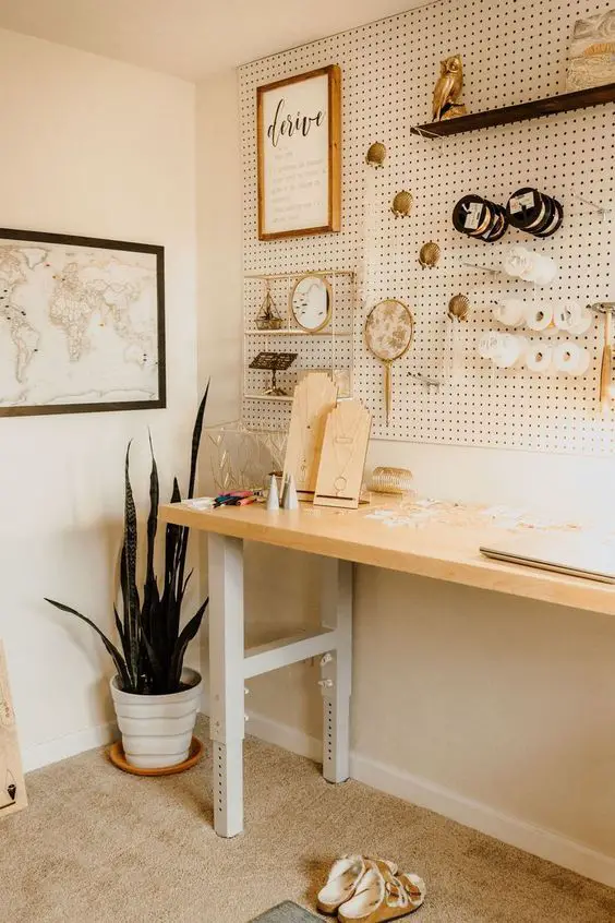 Inspiring Workshop Desk Designs for Creative & Organized Spaces
