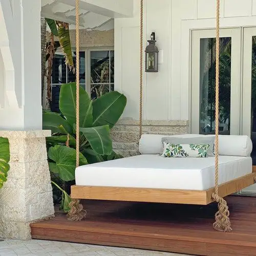 Outdoor Bed Elegance: Transform Your Space into a Luxurious Retreat
