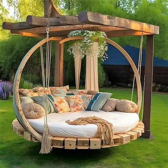 Outdoor Swing Beds: Elegance & Comfort for Garden and Porch Relaxation