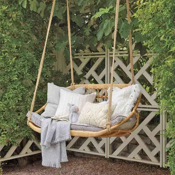 Outdoor Swing Sets: Transform Gardens into Stylish Sanctuaries