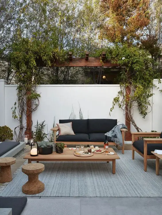Chic Garden Sofa Sets: Transform Your Outdoors into Stylish Retreats