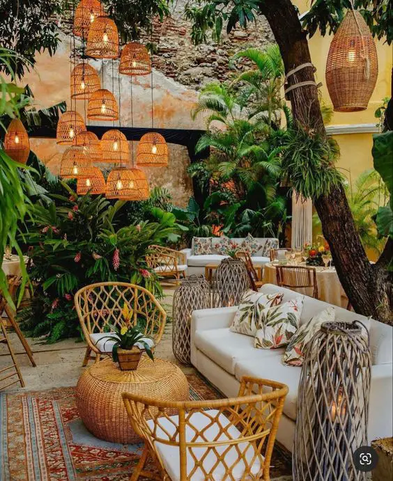 Bohemian Outdoor Lounge Ideas: Chic Designs for Blissful Relaxation