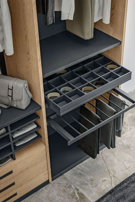 Chic Bedroom Cabinets: Modern Designs for Cozy Spaces