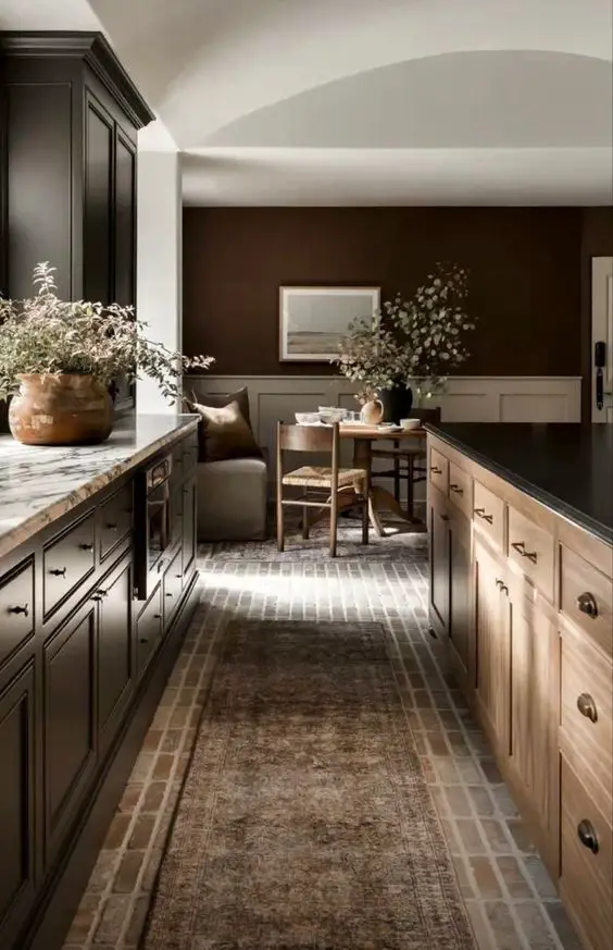 2024 Trends in Wood Kitchen Cabinets: Elegance Meets Functionality