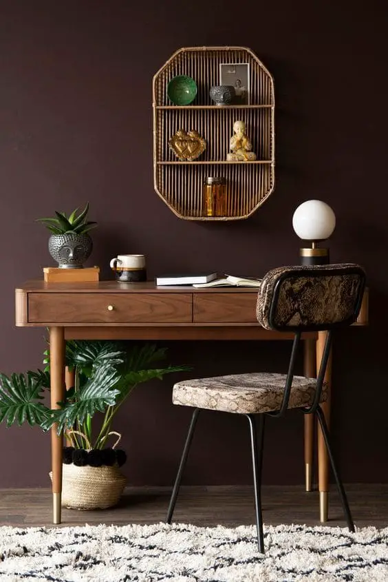 Discover Timeless Charm: Vintage Desks for Elegant Home Workspaces