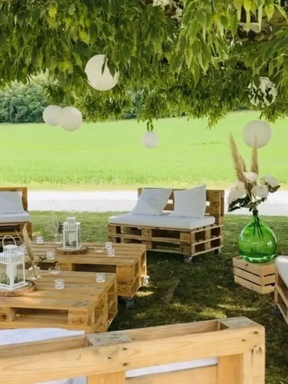 Transform Your Outdoors: Chic Pallet Chair Ideas for Patio and Garden - Eco-Friendly Elegance