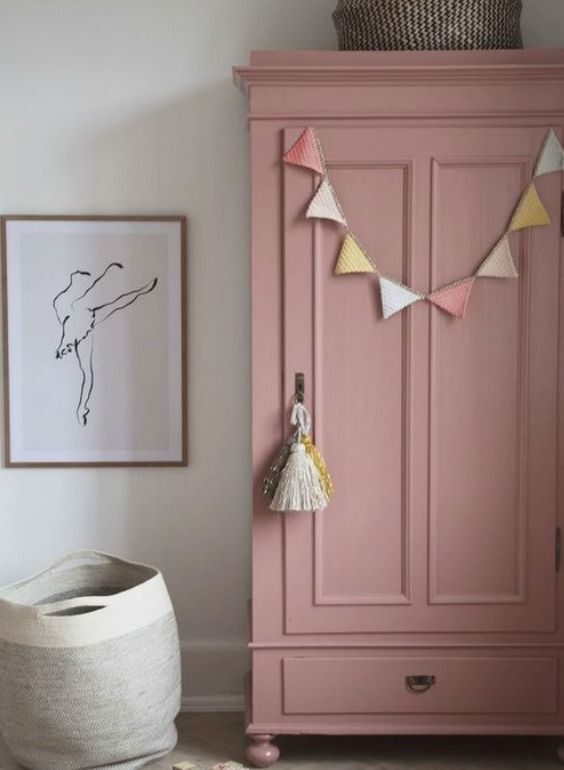 Chic Nursery Cabinet Ideas: Maximize Organization & Style