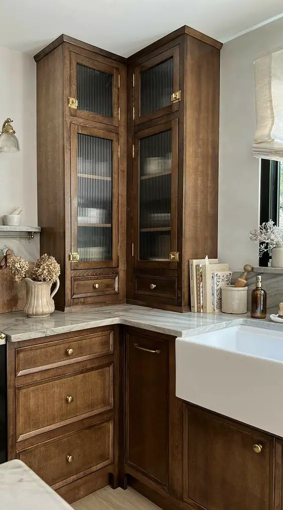 2024 Trends in Wood Kitchen Cabinets: Elegance Meets Functionality