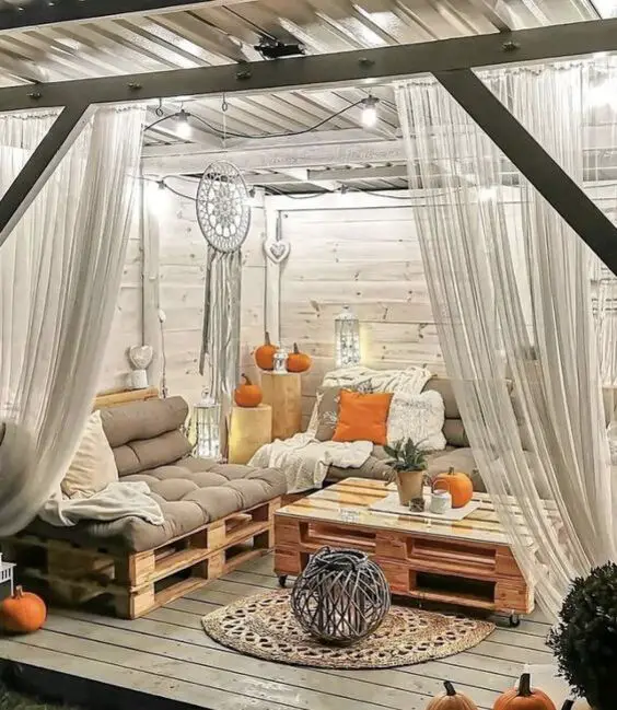 Transform Your Outdoors: Chic Pallet Chair Ideas for Patio and Garden - Eco-Friendly Elegance