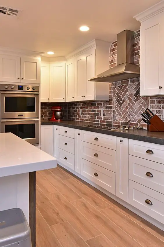Elevate Your Kitchen: Brick Cabinets & Chic Backsplash Ideas