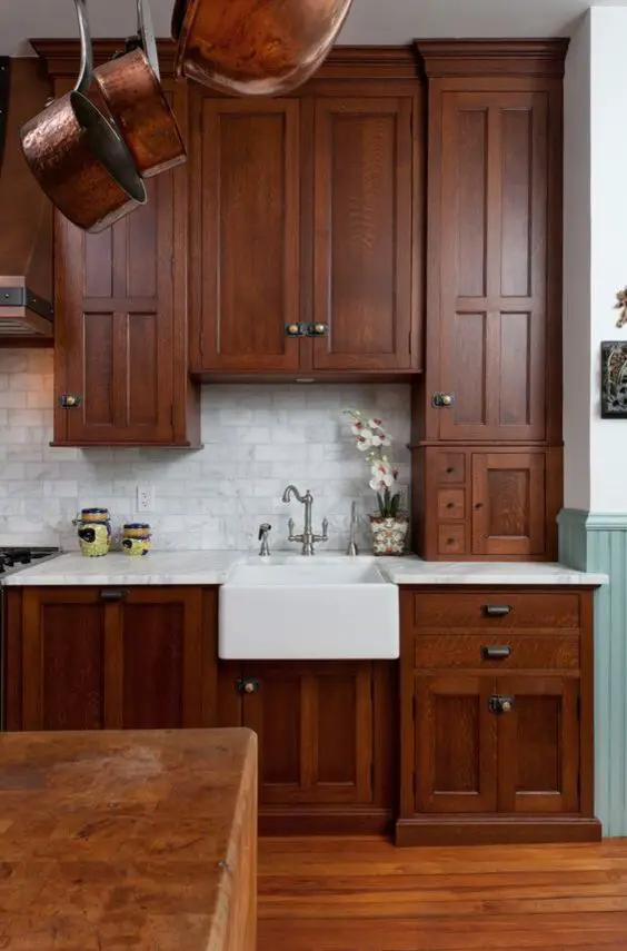 Timeless Craftsman Kitchen Cabinets: Elegant Wood & Modern Designs