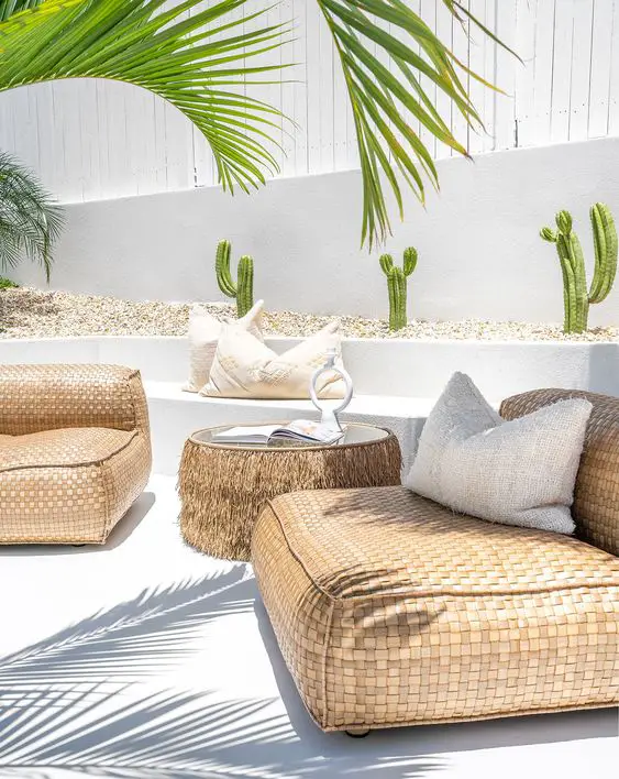 Bohemian Outdoor Lounge Ideas: Chic Designs for Blissful Relaxation