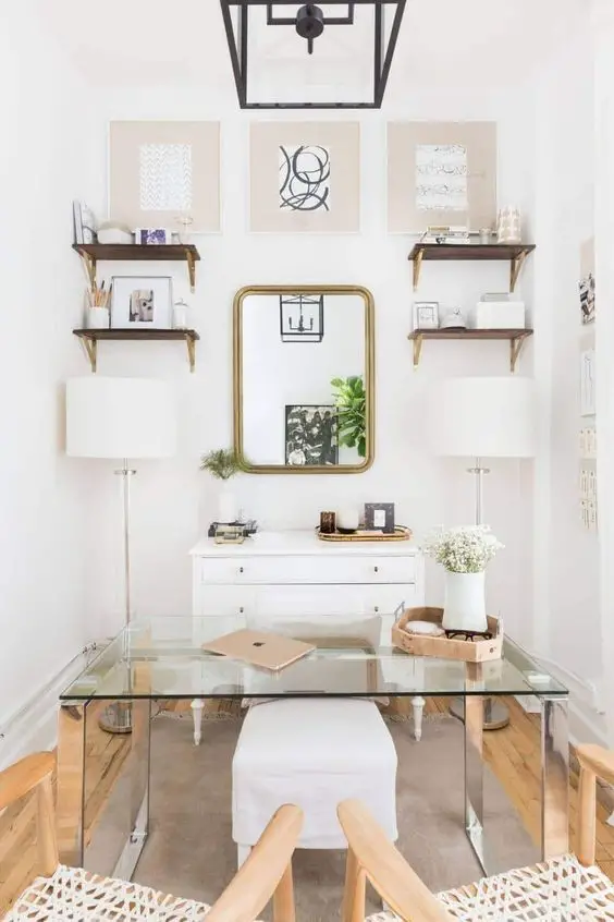 Dorm Desk Designs: Maximize Style & Space in College Rooms