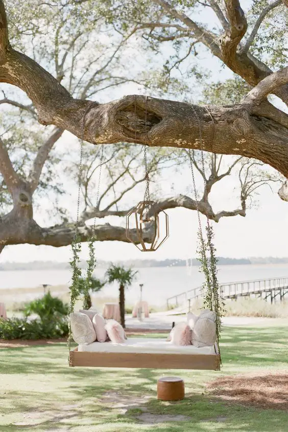 Outdoor Swing Sets: Transform Gardens into Stylish Sanctuaries