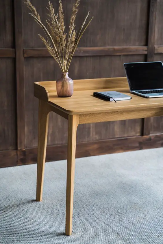 Chic Plain Desk Designs for Trendy Home Workspaces - Decor Ideas