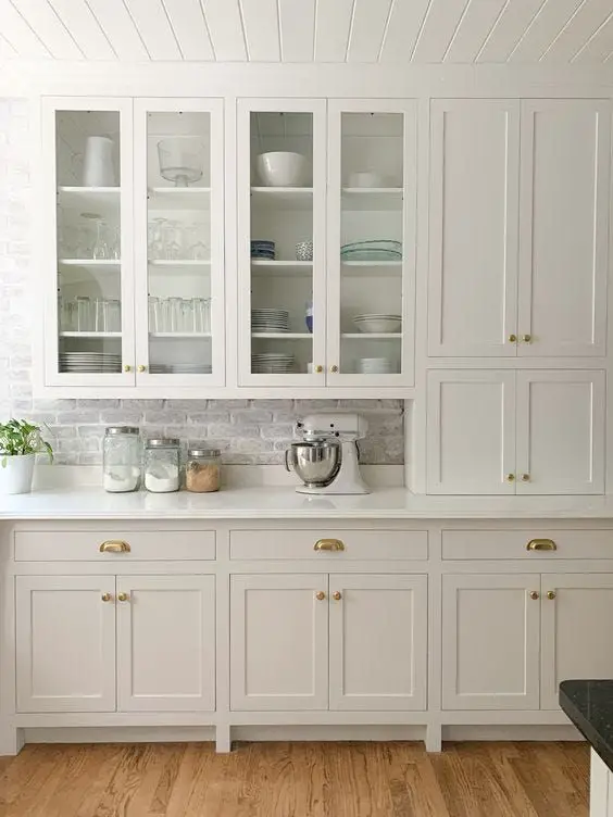 Elegant Simple Kitchen Cabinets: Designs & Ideas for Chic Spaces