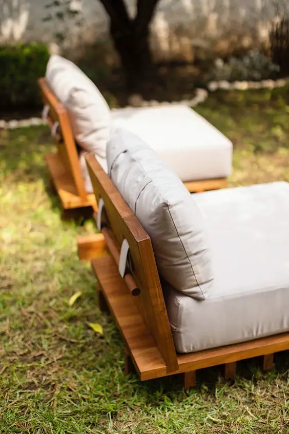 Chic Wood Outdoor Sofas: Transform Your Patio with Modern Design