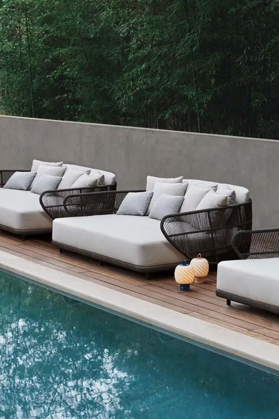 Outdoor Lounge Spaces: Chic Design Ideas for Stylish Al Fresco Living