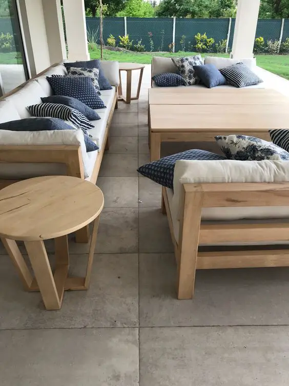 Stylish Outdoor Wood Furniture Sets for Garden & Patio Elegance