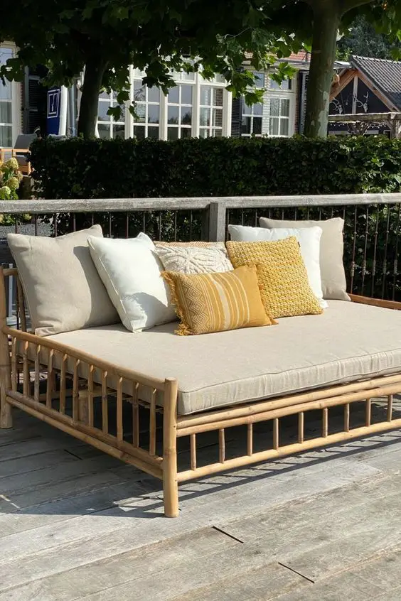Outdoor Bed Elegance: Transform Your Space into a Luxurious Retreat