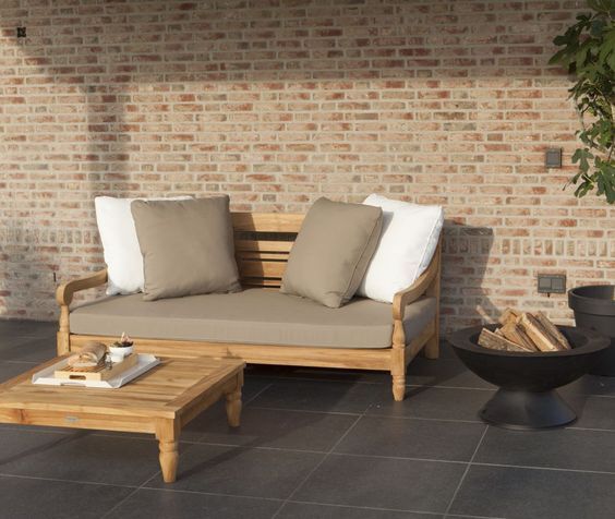 Stylish Wood Garden Sofas: Perfect Outdoor Furniture for Chic Design Trends