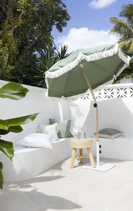Outdoor Lounge Areas: Transform Spaces into Serene Sanctuaries