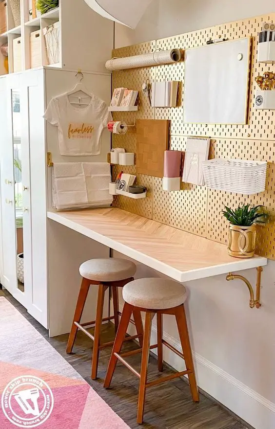 Inspiring Workshop Desk Designs for Creative & Organized Spaces