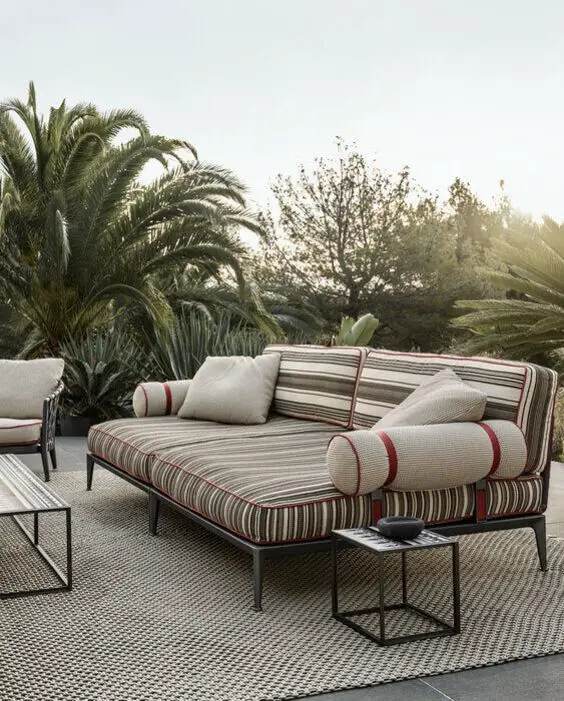 Chic Outdoor Sofa Beds - Transform Patios into Stylish Retreats