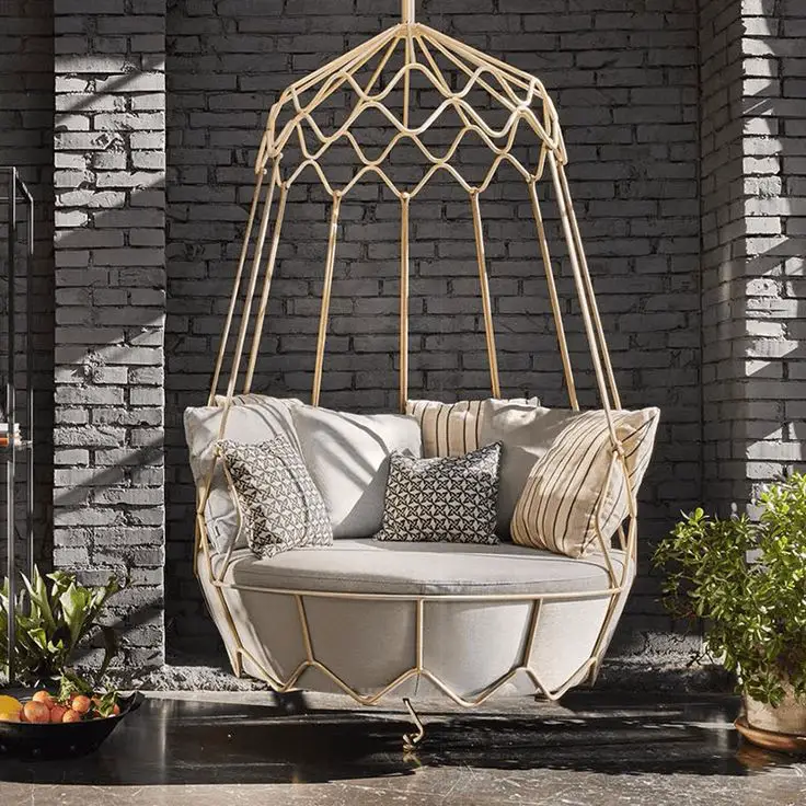 Outdoor Lounge Areas: Transform Spaces into Serene Sanctuaries