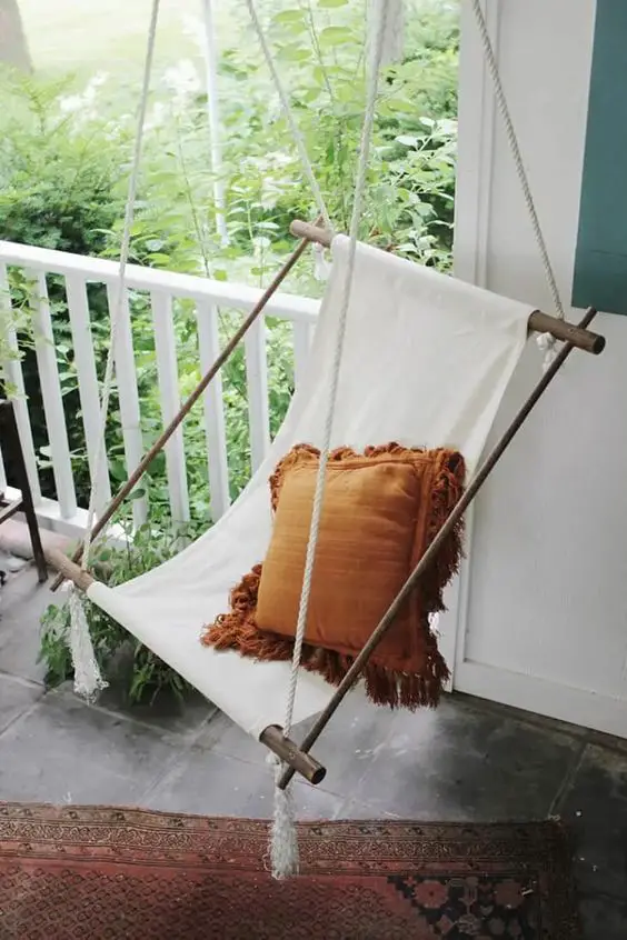 Outdoor Swing Sets: Transform Gardens into Stylish Sanctuaries