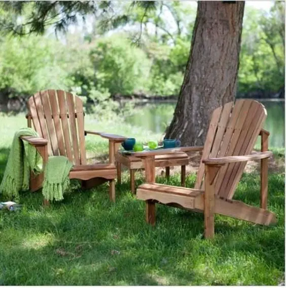 Garden Chairs: Discover Wood & Metal Designs for Trendy Outdoor Decor